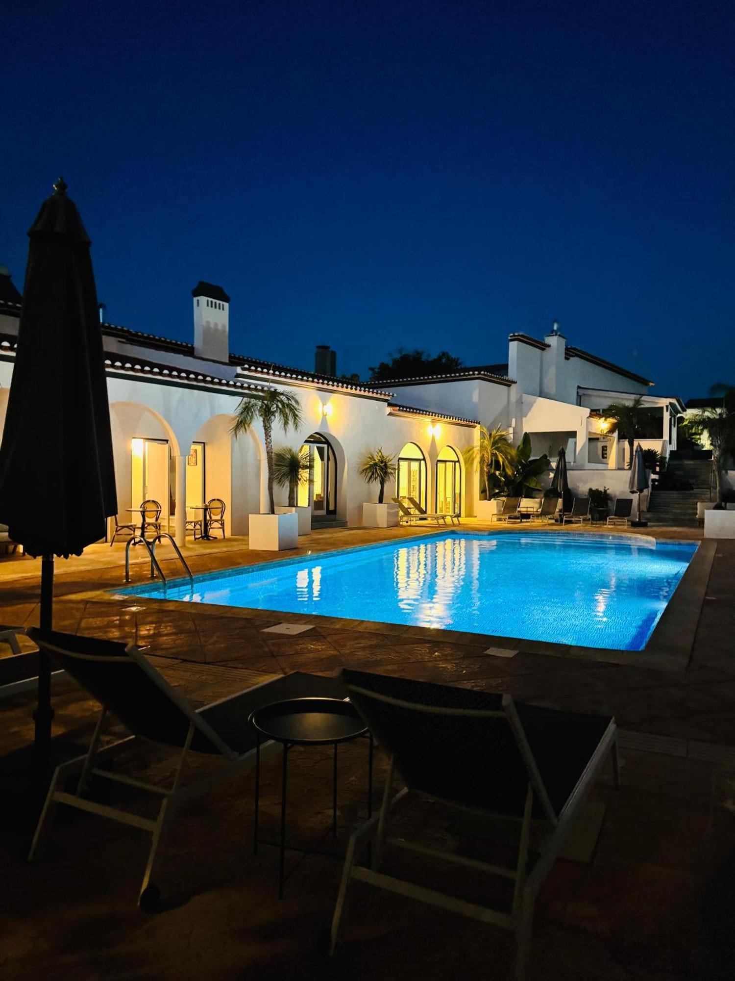 Hotel Solar Dos Frades Ferreira Do Alentejo Esterno foto