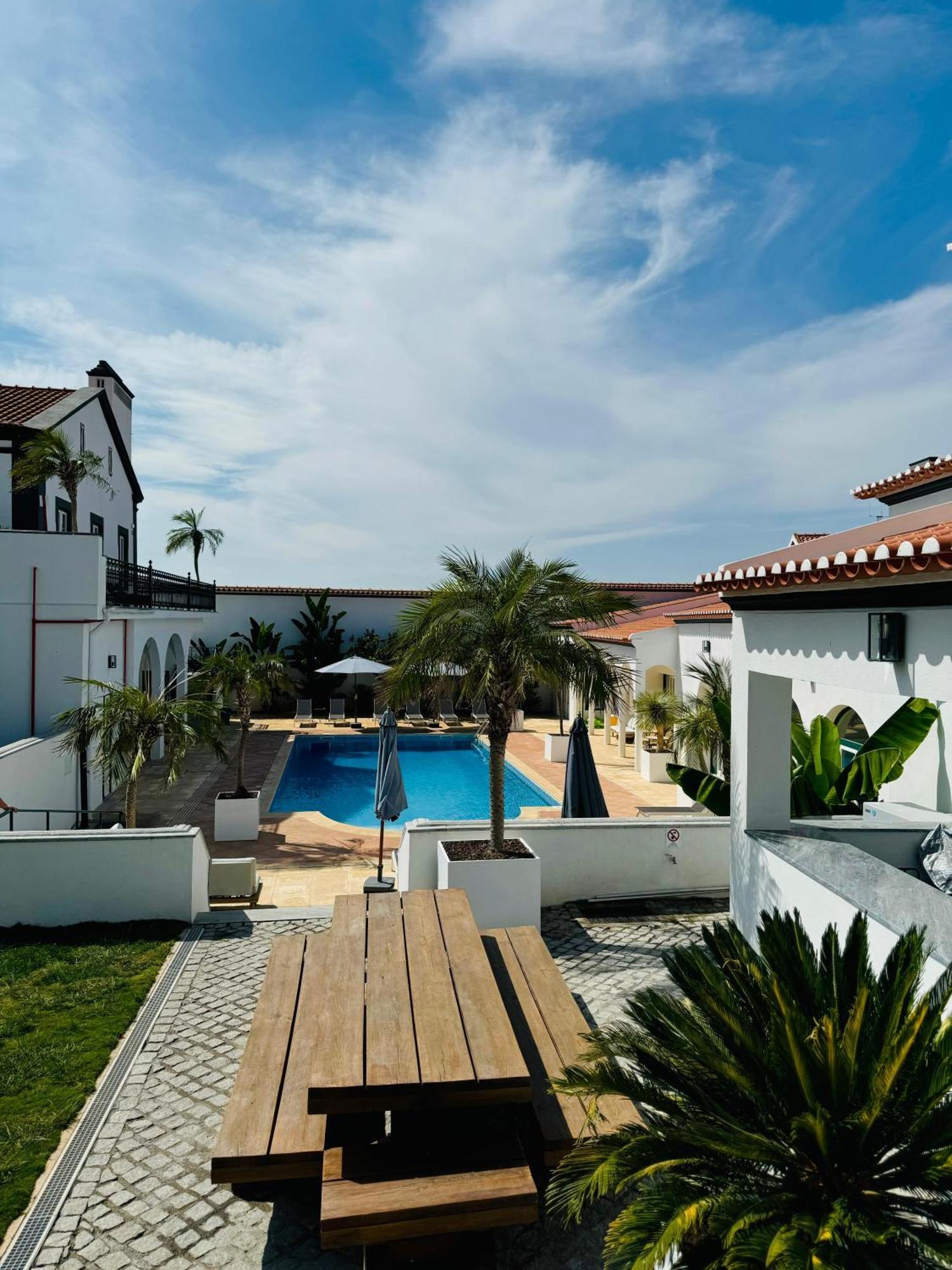 Hotel Solar Dos Frades Ferreira Do Alentejo Esterno foto