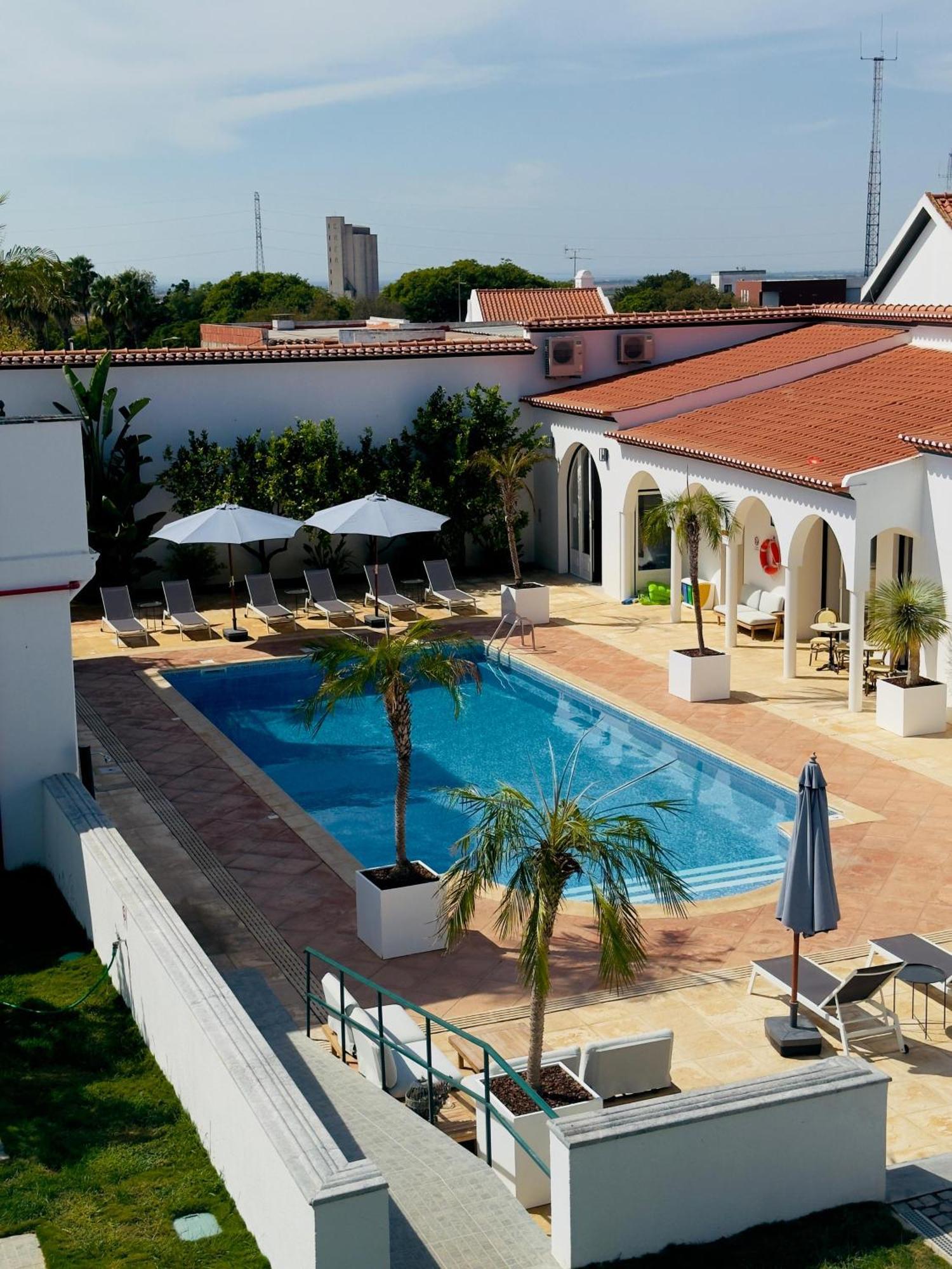 Hotel Solar Dos Frades Ferreira Do Alentejo Esterno foto