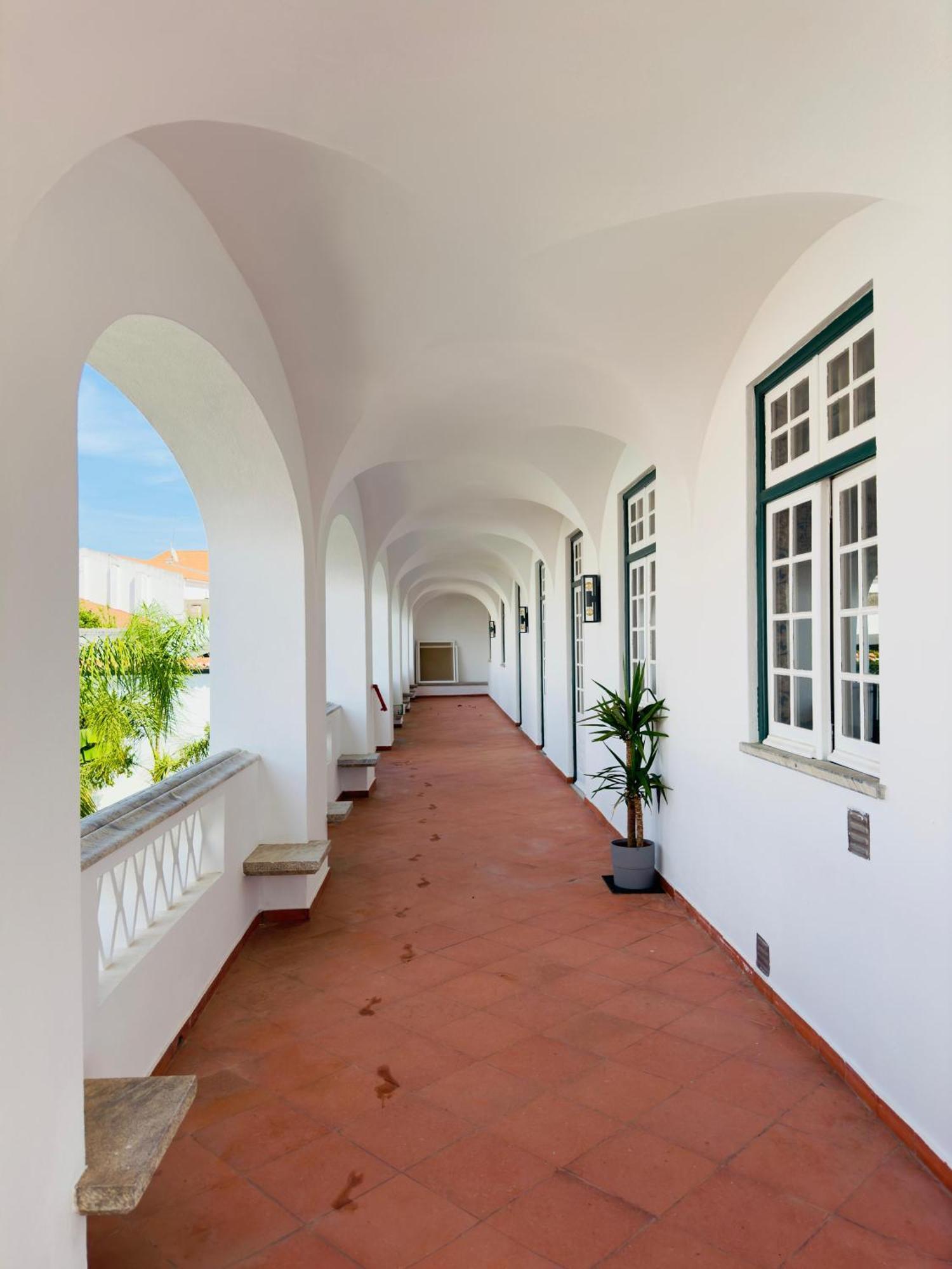 Hotel Solar Dos Frades Ferreira Do Alentejo Esterno foto